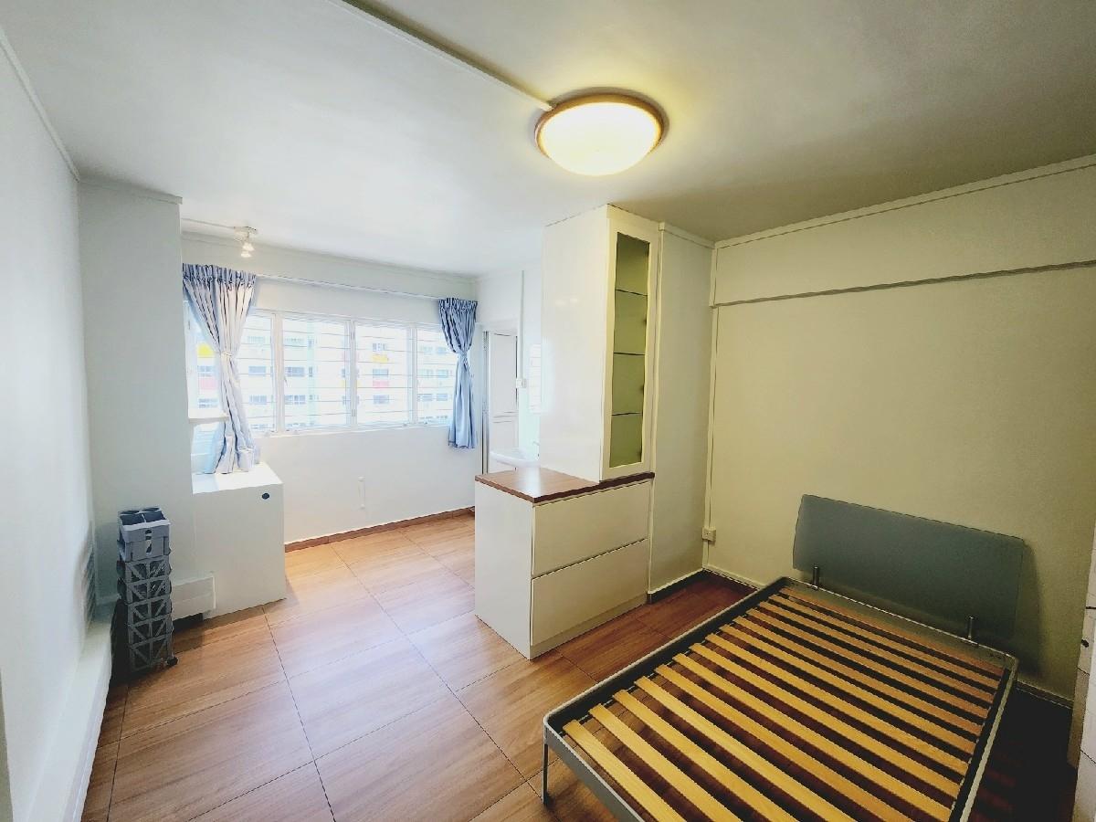 HDB Apartment for Rent, 403 Pandan Gardens HDB Apartment For Rent, $4,300, 3 Bed 2 Bath 1,227 sqft $3.50 psf, SGD 4,300