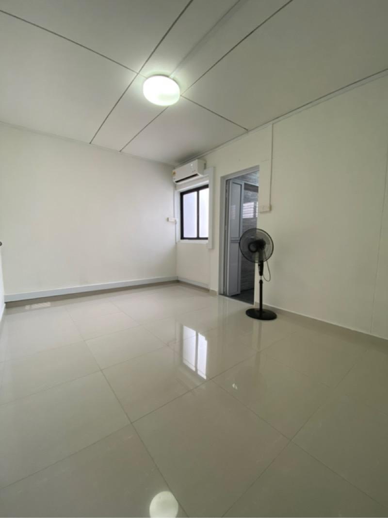 Prop-GPT: HDB Apartment: D27 Yishun 846 Yishun Ring Road