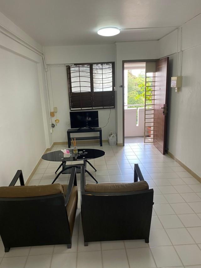 Prop-GPT: HDB Apartment: D20 Ang Mo Kio 513 Ang Mo Kio Avenue 8