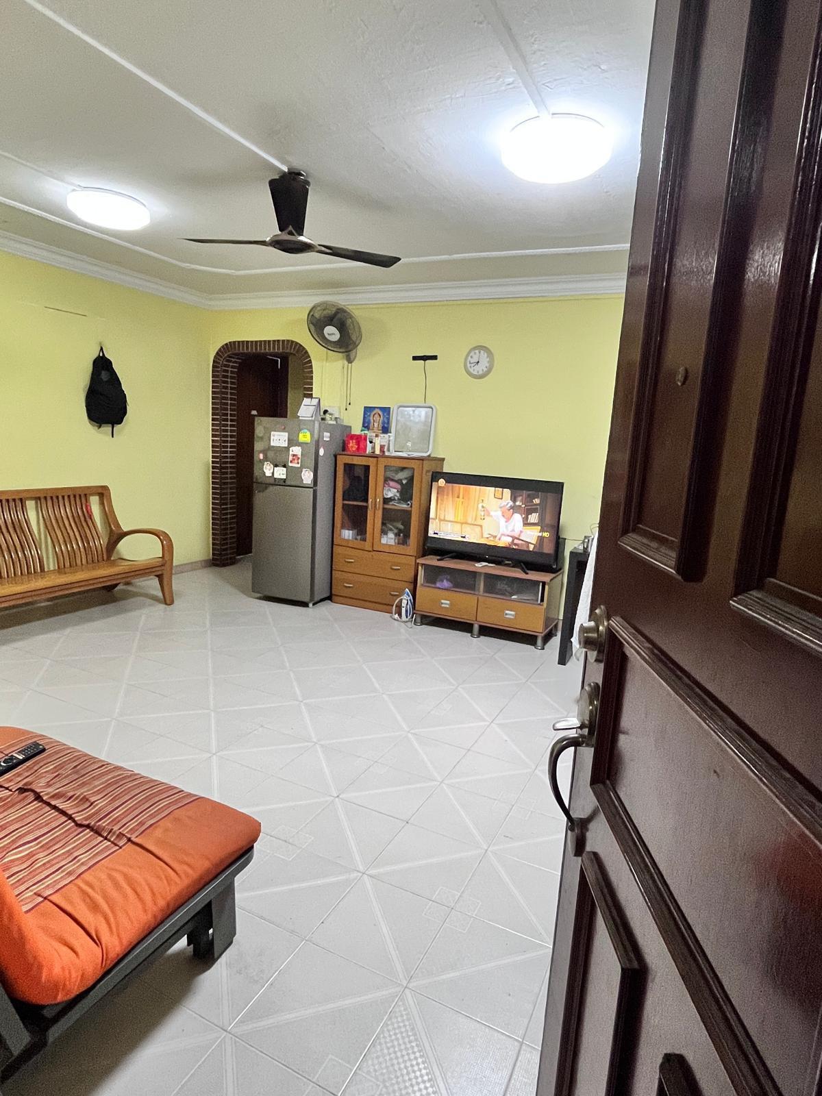 HDB Apartment for Rent, 218 Jurong East Street 21 HDB Apartment For Rent, $3,800, 3 Bed 2 Bath 980 sqft $3.88 psf, SGD 3,800 | 99-year Leasehold