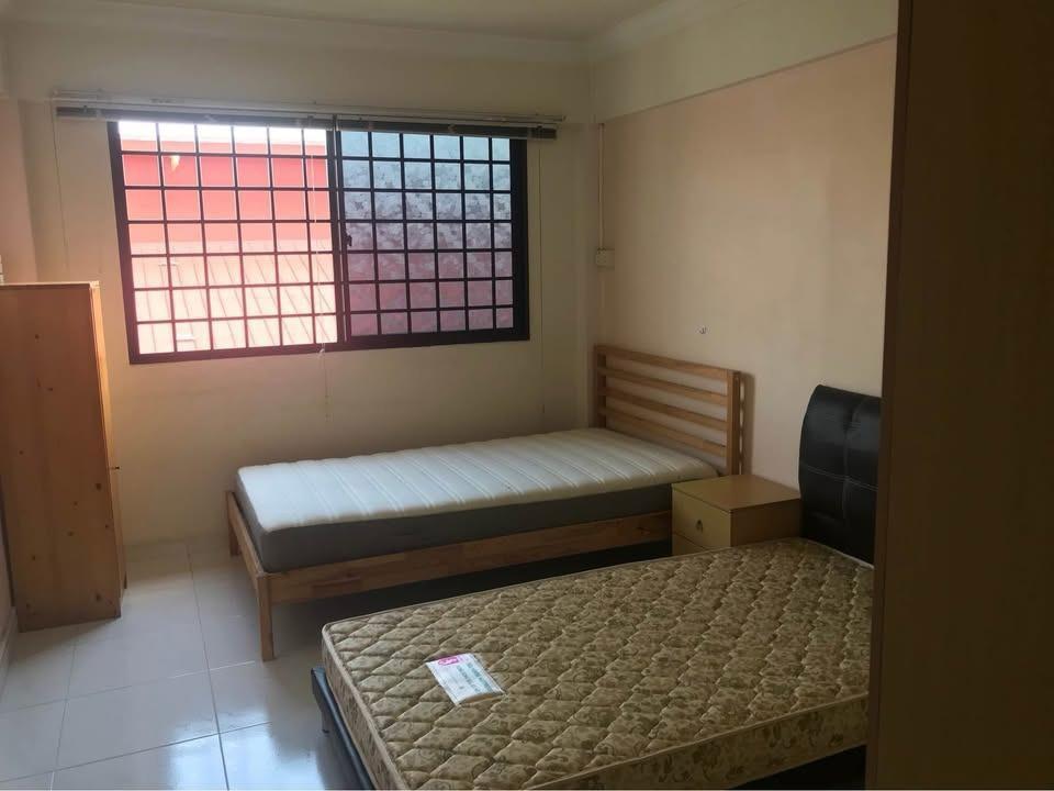 HDB Apartment for Rent, 660 Yishun Avenue 4 HDB Apartment For Rent, $3,499, 3 Bed 2 Bath 1,119 sqft $3.13 psf, SGD 3,499 | 99-year Leasehold