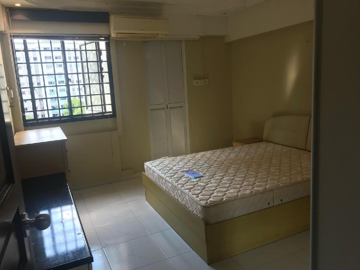 HDB Apartment for Rent, 660 Yishun Avenue 4 HDB Apartment For Rent, $3,499, 3 Bed 2 Bath 1,119 sqft $3.13 psf, SGD 3,499 | 99-year Leasehold