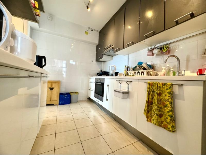 HDB Apartment for Rent, 18A Holland Drive HDB Apartment For Rent, $4,800, 3 Bed 2 Bath 968 sqft $4.96 psf, SGD 4,800 | 99-year Leasehold