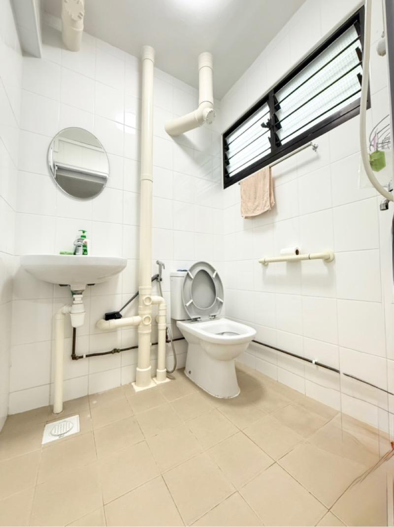 HDB Apartment for Rent, 137 Yishun Ring Road HDB Apartment Room Rental, $1,288, 1 Bed 1 Bath 10 sqft $128.80 psf, SGD 1,288 | 99-year Leasehold