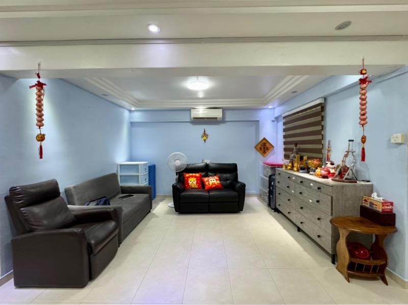 HDB Apartment for Rent, 305 Shunfu Road HDB Apartment For Rent, $3,200, 2 Bed 2 Bath 721 sqft $4.44 psf, SGD 3,200 | 99-year Leasehold
