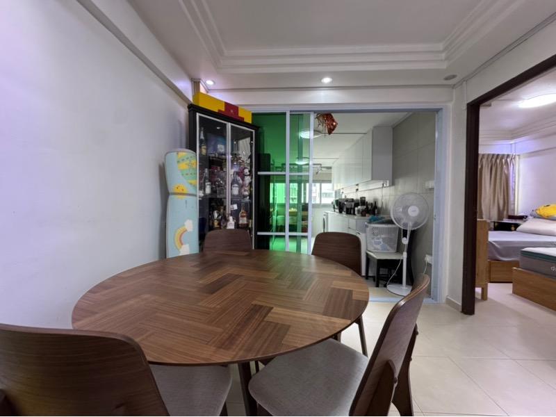 HDB Apartment for Rent, 305 Shunfu Road HDB Apartment For Rent, $3,200, 2 Bed 2 Bath 721 sqft $4.44 psf, SGD 3,200 | 99-year Leasehold
