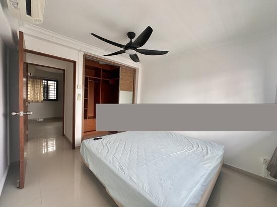 HDB Apartment for Rent, 15 Beach Road HDB Apartment For Rent, $4,500, 3 Bed 1 Bath 829 sqft $5.43 psf, SGD 4,500 | 99-year Leasehold