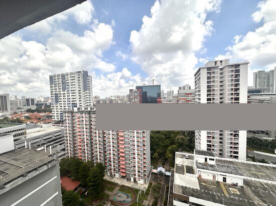 HDB Apartment for Rent, 15 Beach Road HDB Apartment For Rent, $4,500, 3 Bed 1 Bath 829 sqft $5.43 psf, SGD 4,500 | 99-year Leasehold