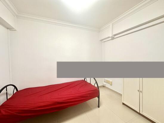 HDB Apartment for Rent, 15 Beach Road HDB Apartment For Rent, $4,500, 3 Bed 1 Bath 829 sqft $5.43 psf, SGD 4,500 | 99-year Leasehold