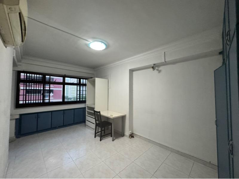 HDB Apartment for Rent, 710 Tampines Street 71 HDB Apartment For Rent, $3,500, 3 Bed 2 Bath 1,130 sqft $3.10 psf, SGD 3,500 | 99-year Leasehold