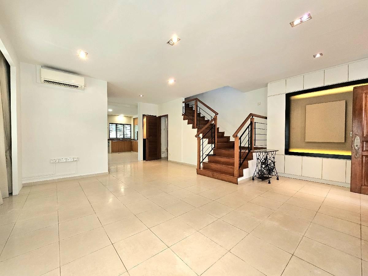 Jupiter Road Corner Terrace For Rent, $8,000, 4 Bed 3 Bath 4,000 sqft $2.75 psf