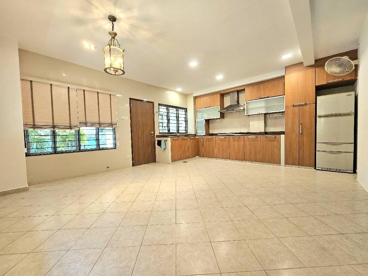 Jupiter Road Corner Terrace For Rent, $8,000, 4 Bed 3 Bath 4,000 sqft $2.75 psf