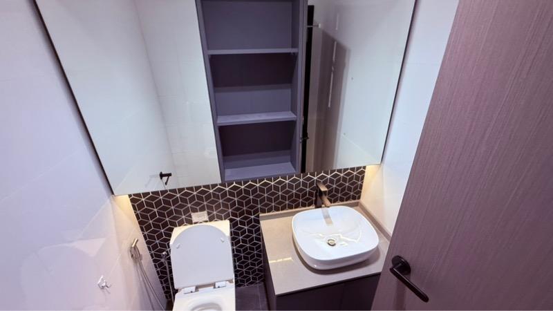Semi-Detached for Rent: D22