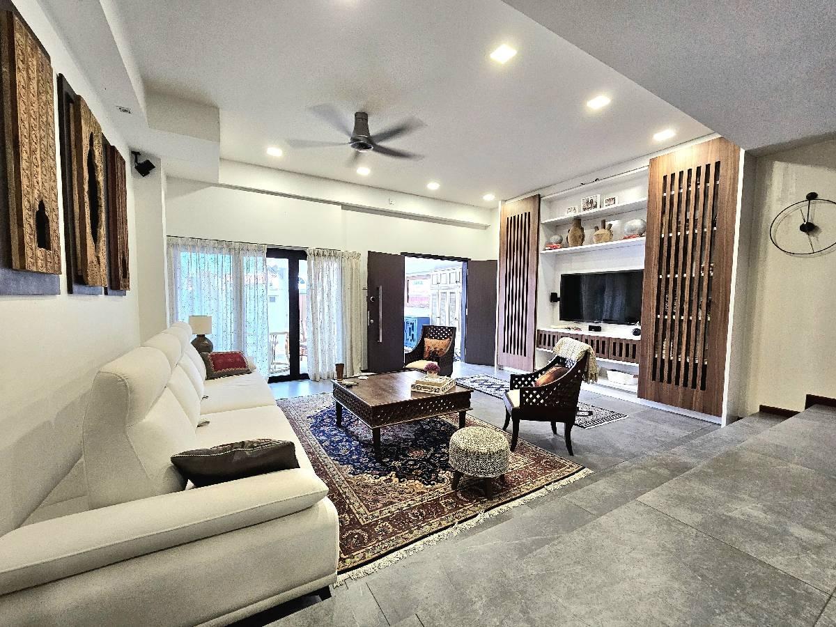 Jupiter Road Terraced House For Rent, $9,000, 4 Bed 4 Bath 4,000 sqft $4.93 psf