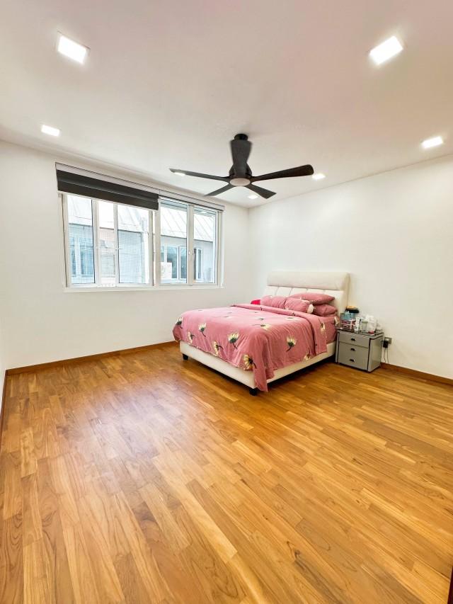 The Oasis of the North Terraced House For Rent, $10,000, 6 Bed 7 Bath 3,400 sqft $5.56 psf