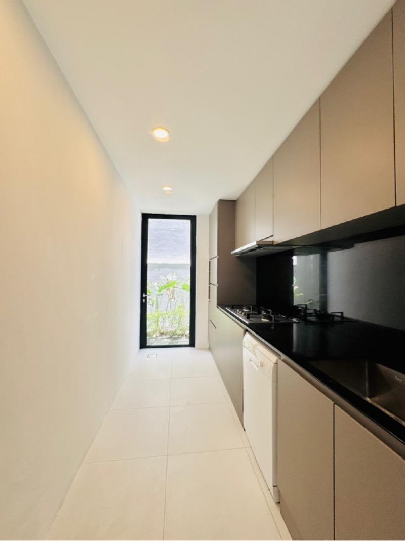 Detached for Rent, 65 CORONATION ROAD WEST Detached House For Rent, $25,000, 5 Bed 7 Bath 9,000 sqft $5.30 psf, SGD 25,000