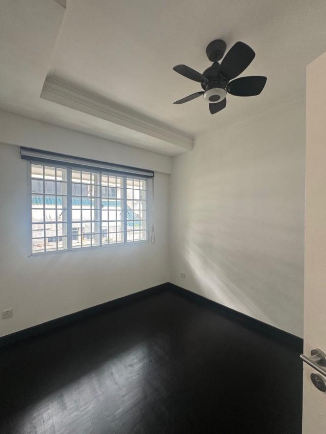 Gentle Villas Semi-Detached House For Rent, $12,000, 5 Bed 4 Bath 3,000 sqft $5.31 psf