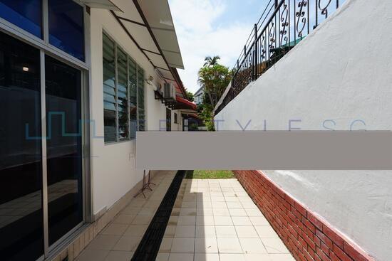 Jalan Mariam Bungalow House For Rent, $9,000, 4 Bed 4 Bath 2,800 sqft $1.30 psf