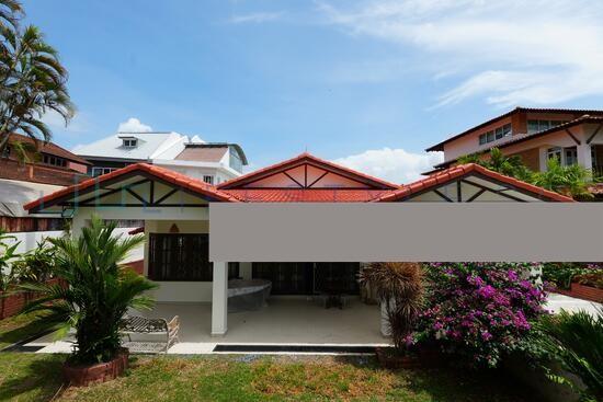 Jalan Mariam Bungalow House For Rent, $9,000, 4 Bed 4 Bath 2,800 sqft $1.30 psf