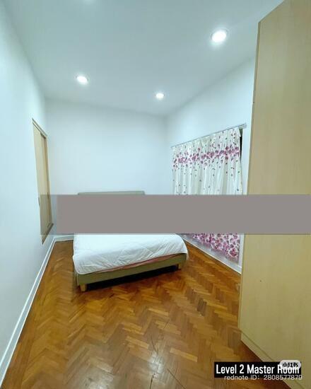 Prop-GPT: Semi-Detached: D21  Bee San Avenue