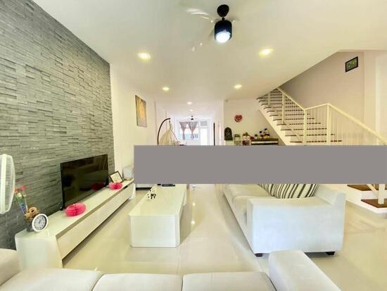 Terrace for Rent: D16