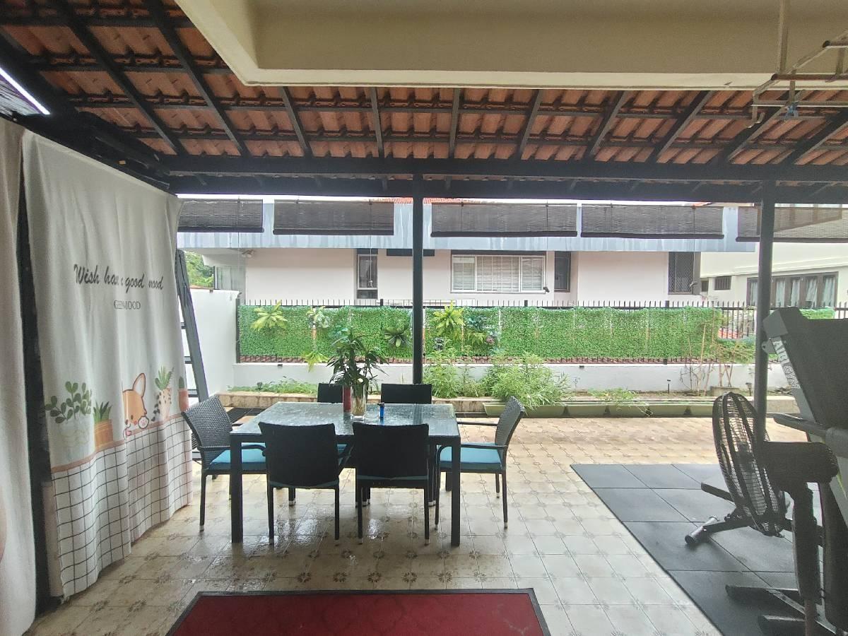 Semi-Detached for Rent: D21