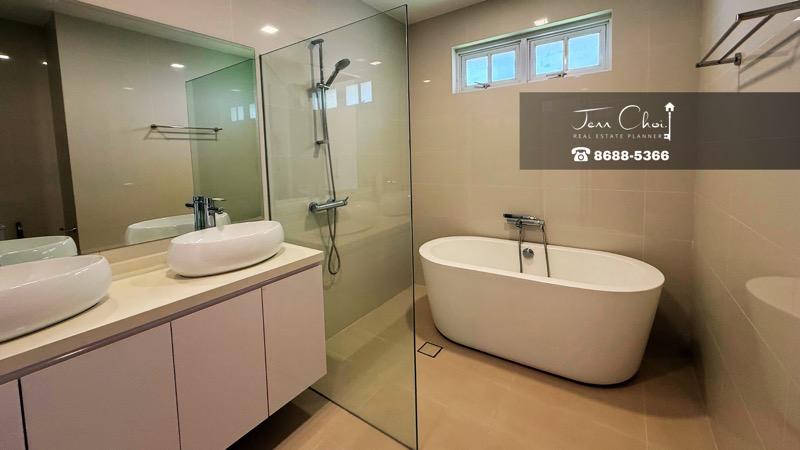 Bungalow for Rent, Hua Guan Bungalow D21 Bukit Timah Bungalow House For Rent, $16,900, 5 Bed 5 Bath 5,500 sqft $1.77 ps, SGD 16,900 | 999-year Leasehold
