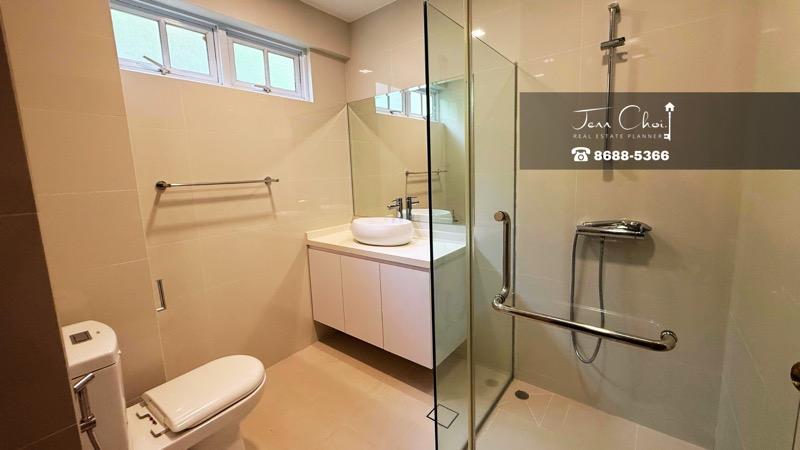 Bungalow for Rent, Hua Guan Bungalow D21 Bukit Timah Bungalow House For Rent, $16,900, 5 Bed 5 Bath 5,500 sqft $1.77 ps, SGD 16,900 | 999-year Leasehold