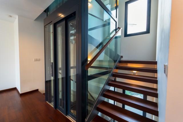 Corner Terrace for Rent, Cashew Green Corner Terrace For Rent, $19,000, 5 Bed 5 Bath 6,900 sqft $2.75 psf, SGD 19,000 | 999-year Leasehold