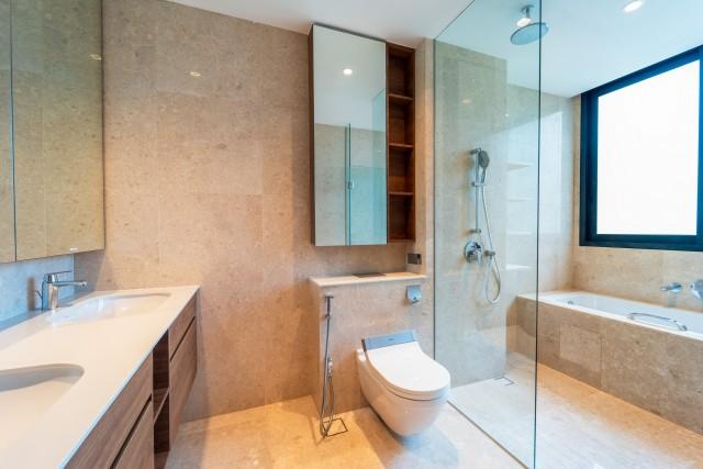 Corner Terrace for Rent, Cashew Green Corner Terrace For Rent, $19,000, 5 Bed 5 Bath 6,900 sqft $2.75 psf, SGD 19,000 | 999-year Leasehold