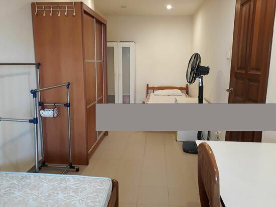 Prop-GPT: Terrace: D14  Lorong Kembangan