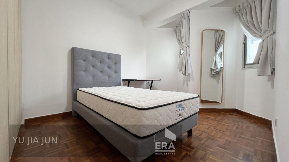 Condominium for Rent: 