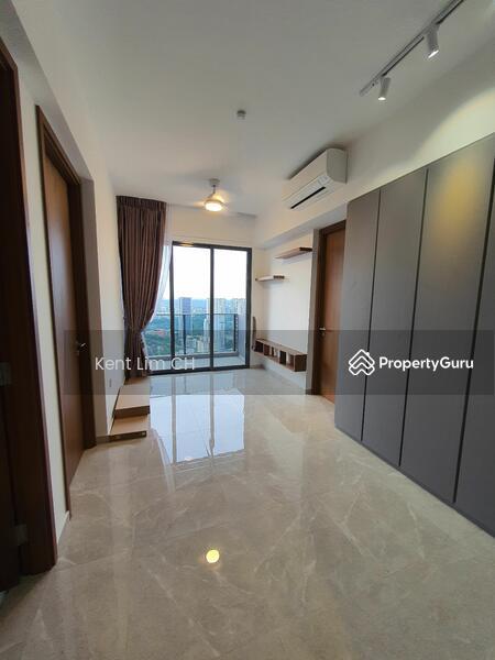 Prop-GPT: Condominium: D03  Stirling Residences