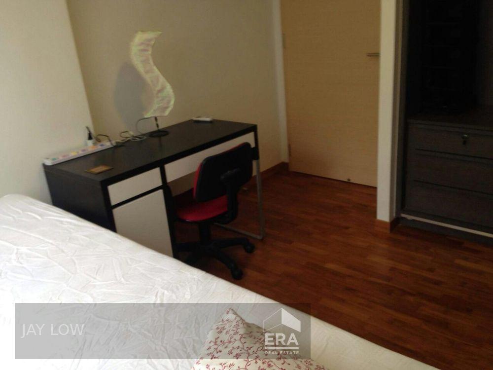 Condominium for Rent: 