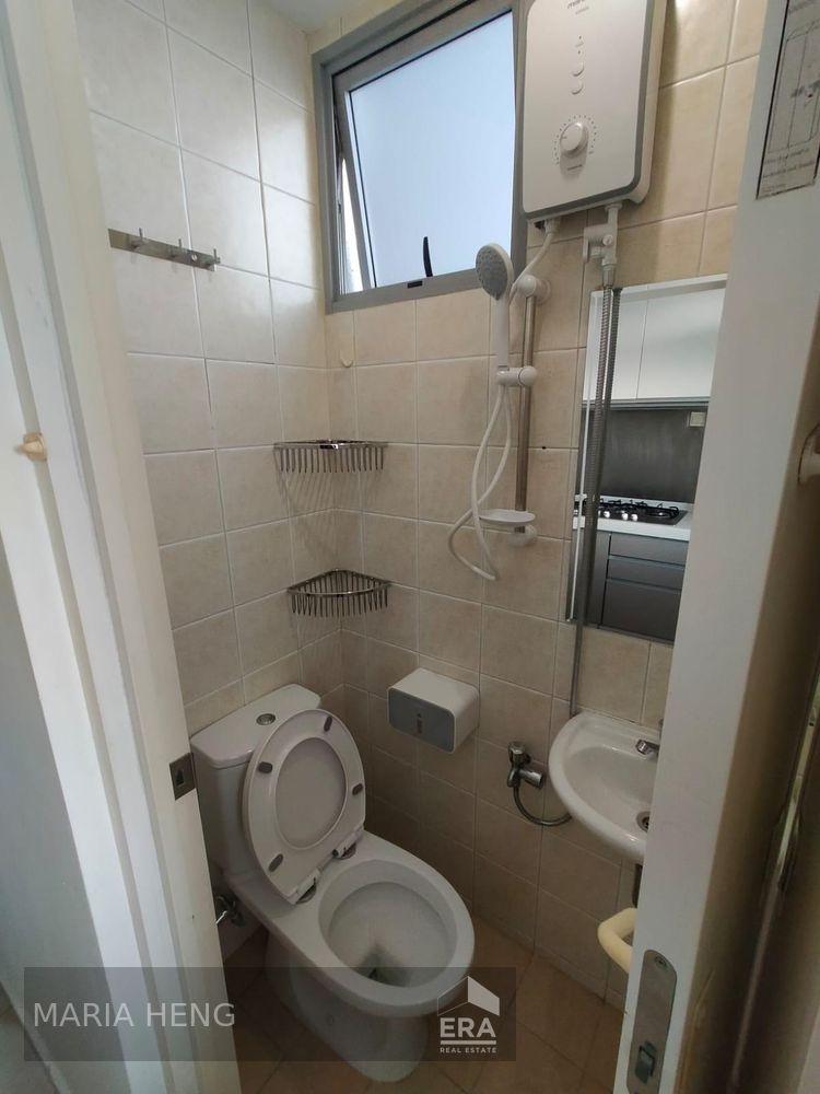 Prop-GPT: Condominium:   Jalan Rama Rama De Royale For Rent