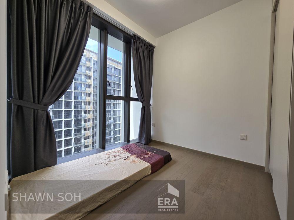Prop-GPT: Condominium:   Sims Drive Penrose For Rent