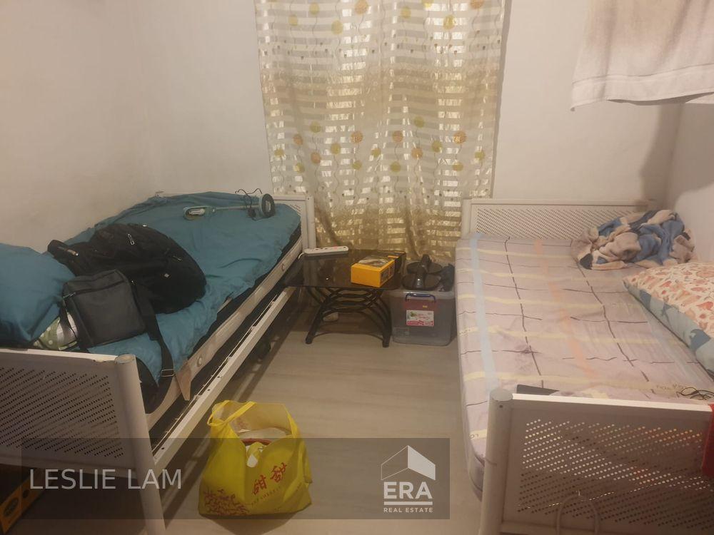 Prop-GPT: HDB - 1 room:   Bukit Batok West Avenue 8 180 Bukit Batok West Avenue 8 For Rent