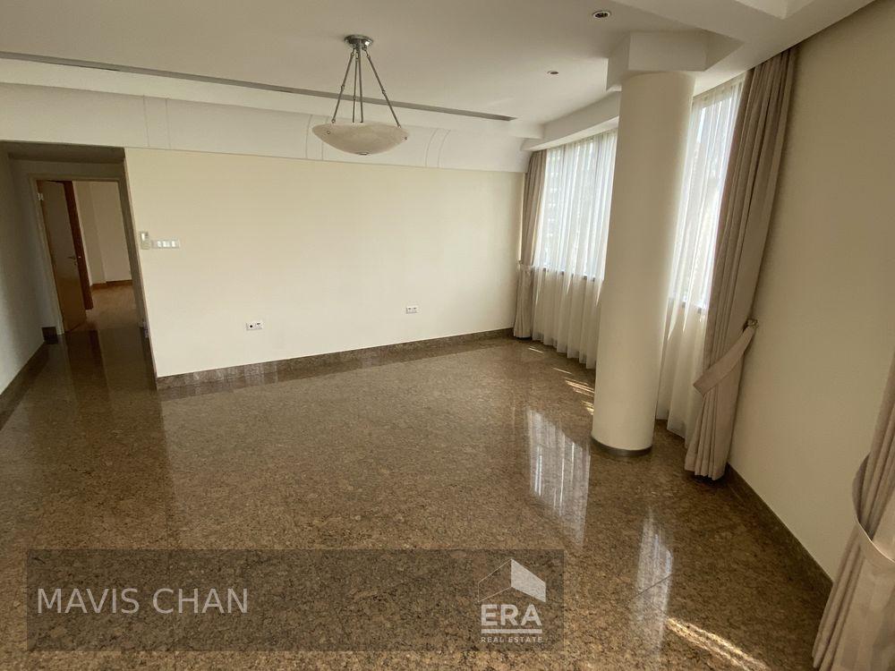 Prop-GPT: Condominium:   Grange Road Grange 70 For Rent