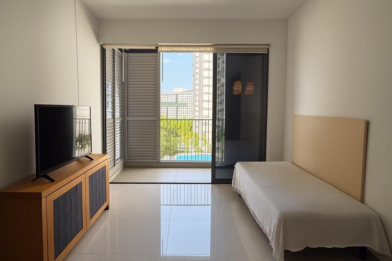 Prop-GPT: Condominium: D18 Pasir Ris Vue 8 Residence