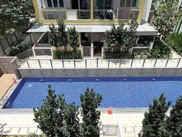 Condominium for Rent: D25, 737784
