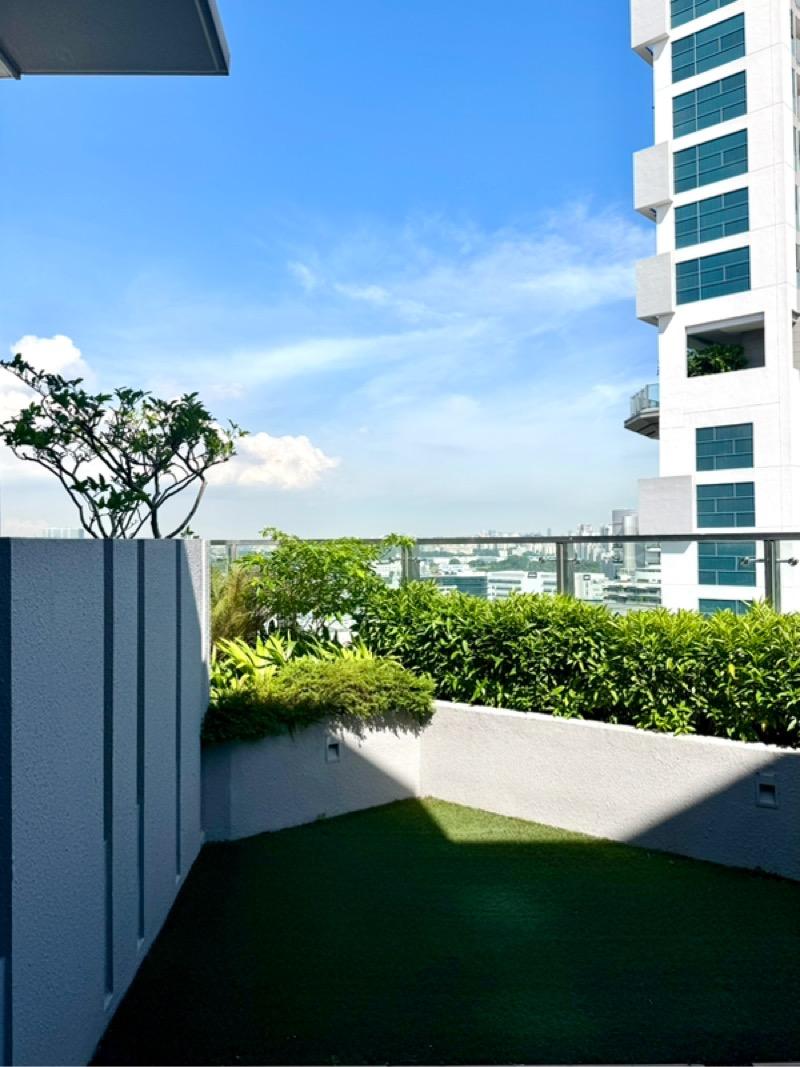 Condominium for Rent, J Gateway Condominium For Rent, $4,600, 2 Bed 2 Bath 743 sqft $6.19 psf, SGD 4,600 | 99-year Leasehold
