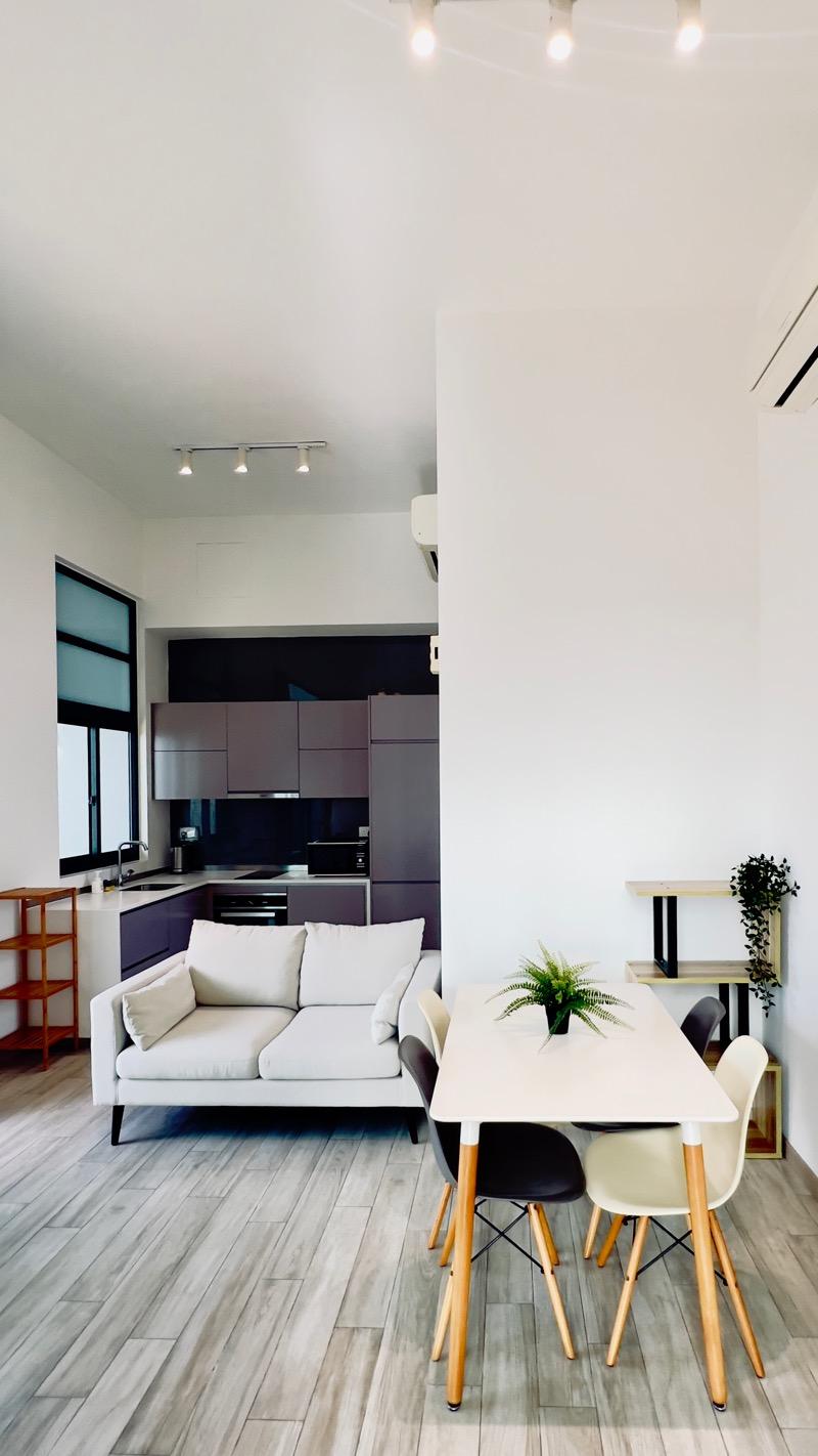 Condominium for Rent, J Gateway Condominium For Rent, $4,600, 2 Bed 2 Bath 743 sqft $6.19 psf, SGD 4,600 | 99-year Leasehold