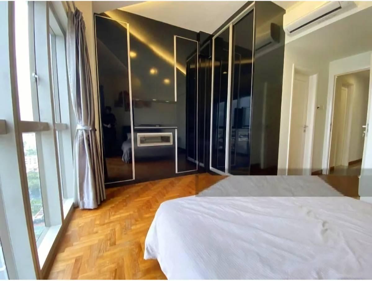 Prop-GPT: Condominium: D16  The Bayshore