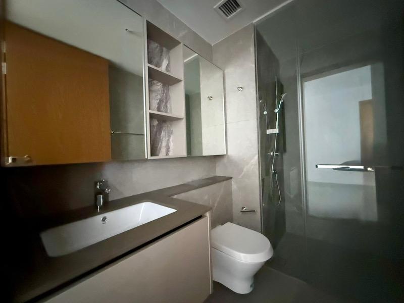 Condominium for Rent, Penrose Condominium For Rent, $4,200, 2 Bed 2 Bath 710 sqft $5.92 psf, SGD 4,200 | 99-year Leasehold