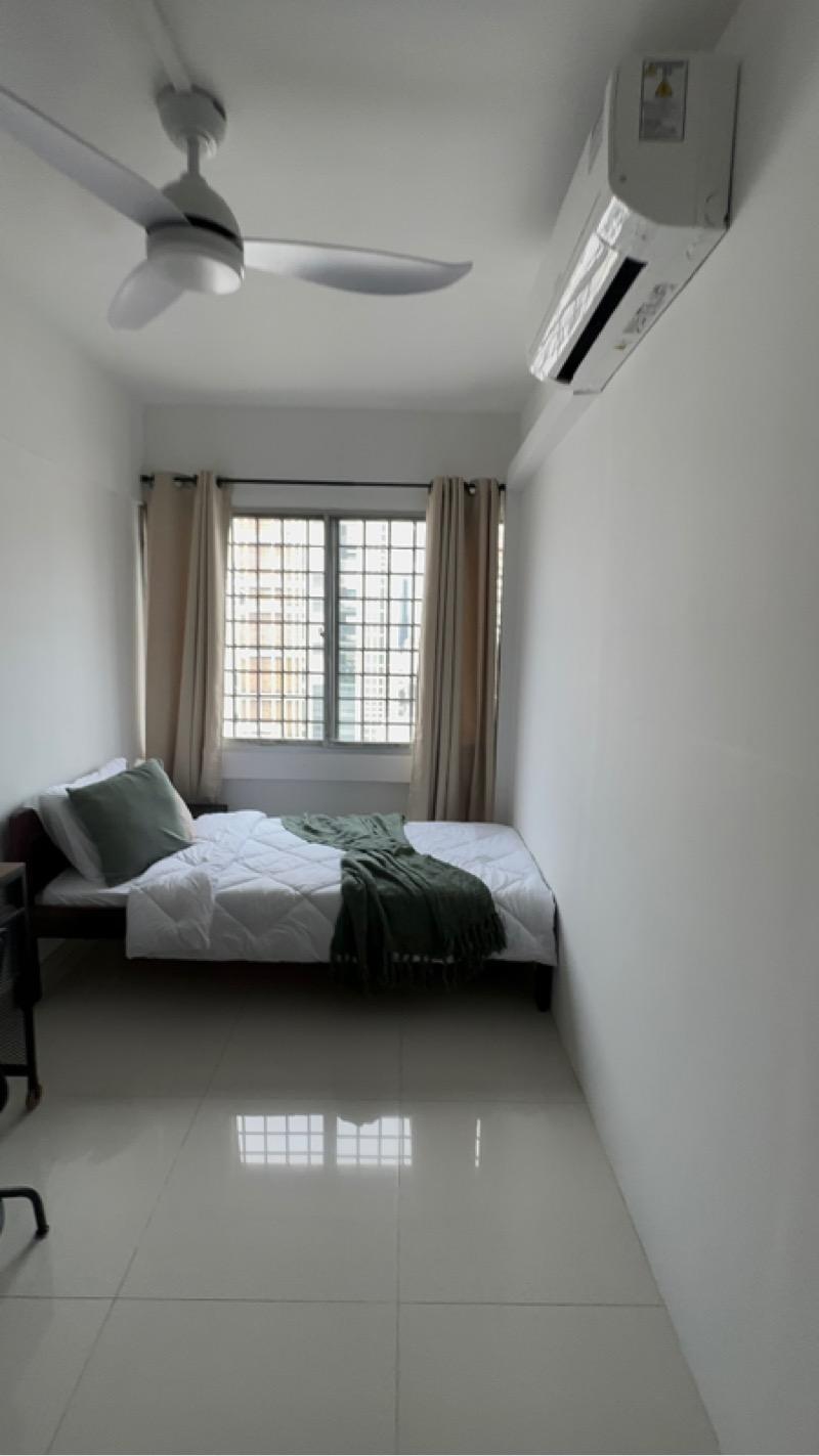 Apartment for Rent, People's Park Complex Apartment For Rent, $7,000, 6 Bed 4 Bath 1,120 sqft $6.25 psf, SGD 7,000