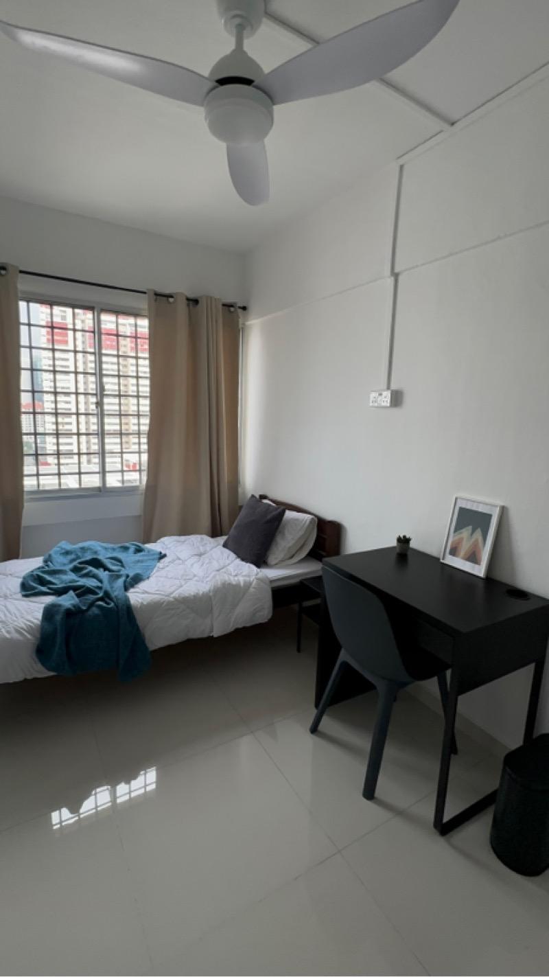 Apartment for Rent, People's Park Complex Apartment For Rent, $7,000, 6 Bed 4 Bath 1,120 sqft $6.25 psf, SGD 7,000