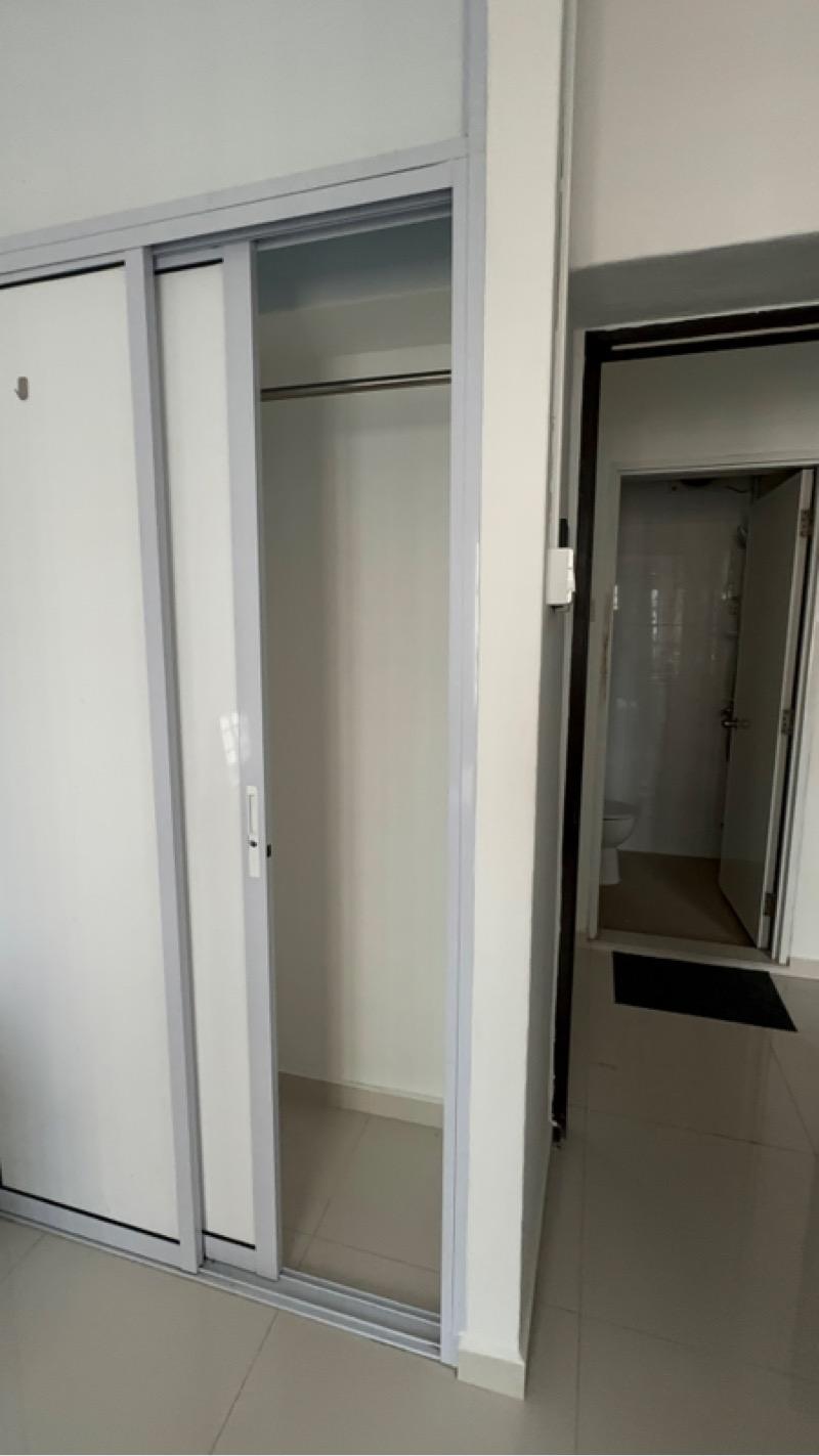Apartment for Rent, People's Park Complex Apartment For Rent, $7,000, 6 Bed 4 Bath 1,120 sqft $6.25 psf, SGD 7,000