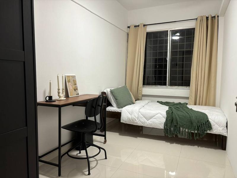 Apartment for Rent, People's Park Complex Apartment For Rent, $7,000, 6 Bed 4 Bath 1,120 sqft $6.25 psf, SGD 7,000