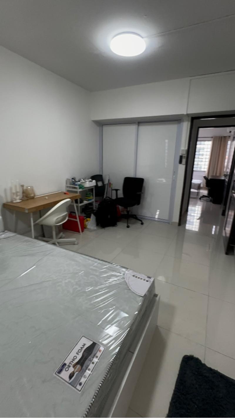 Apartment for Rent, People's Park Complex Apartment For Rent, $7,000, 6 Bed 4 Bath 1,120 sqft $6.25 psf, SGD 7,000