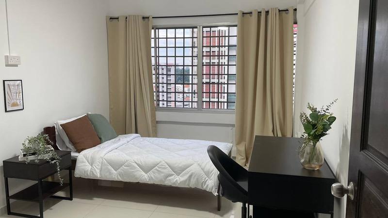 Apartment for Rent, People's Park Complex Apartment For Rent, $7,000, 6 Bed 4 Bath 1,120 sqft $6.25 psf, SGD 7,000